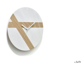 Wooden Circle Wall Clock - Minimalist Art - Wood Decor - Customize Clock - Modern Art Deco - Abstract Clock - Natural wood/White Chalk Paint