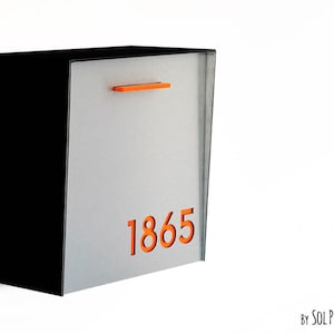 Mailbox with Aluminum Brush Silver Face, Black Body and Orange Acrylic Number, Modern Design, Custom Wall Mounted Mailbox, Mailnest Type 1