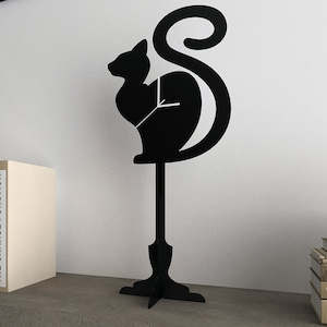 Cat Waiting  - Silhouette Table Clock