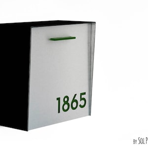 Briefkasten mit gebürstetem Aluminium Gesicht, Schwarzer Körper und Grüne Acryl Nummer, Modernes Design, Benutzerdefinierte Mailbox, Wandmontierte Mailbox, Typ 1