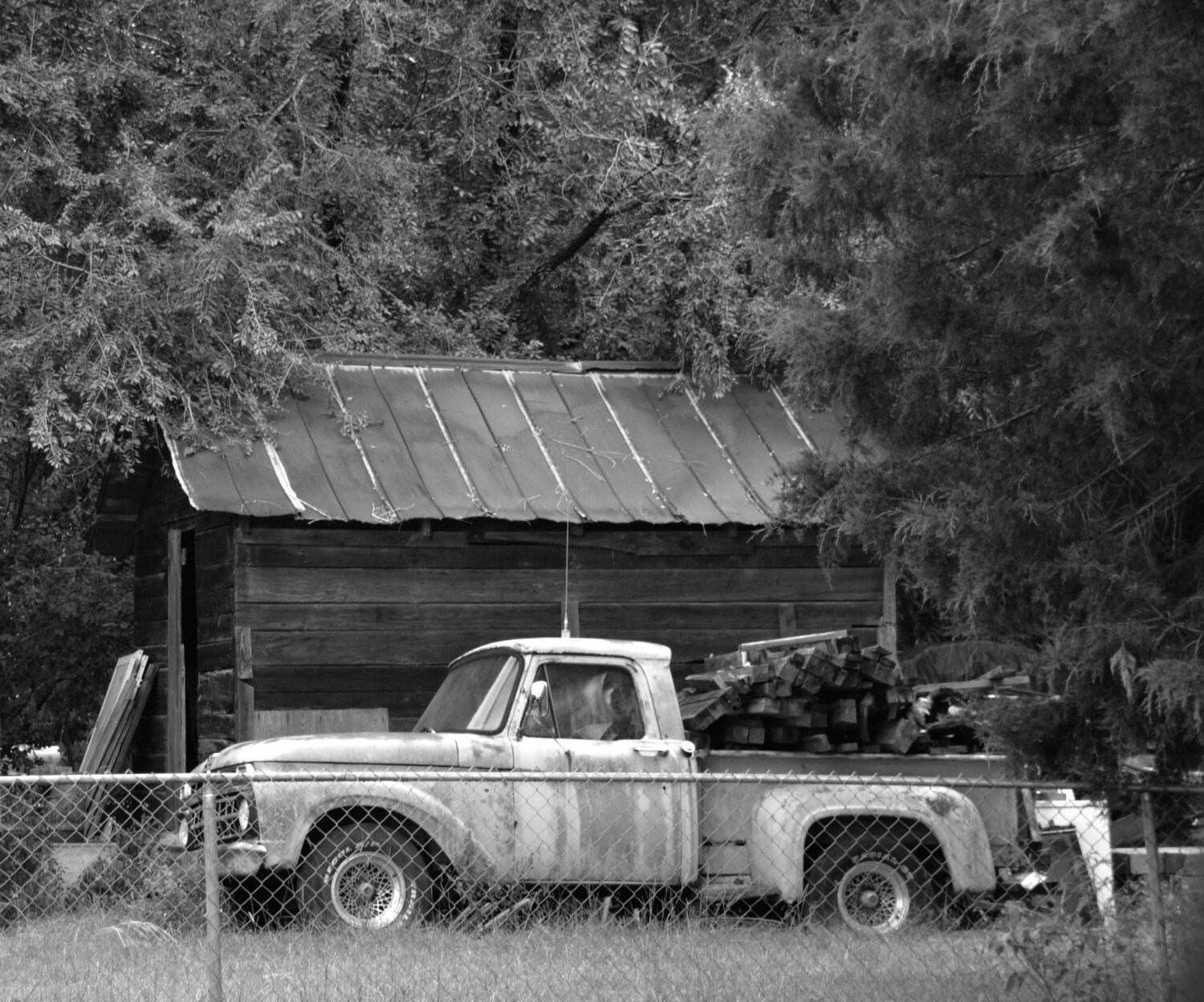 Instant Download Old Truck Barn Wallpaper Or Background Etsy