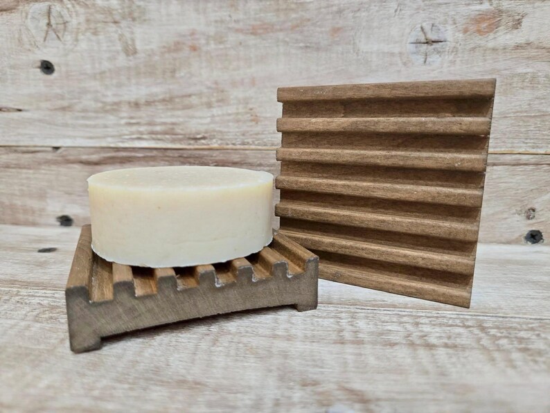 Coffret cadeau de savon pour homme, cadeau de toilettage pour homme, lot de trois savons avec porte-savon en bois image 7
