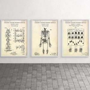 Dekoracja naukowa: DNA, szkielet i odciski palców Patent Art, prezent dla kryminologa, sztuka ścienna z planem badań medycznych, zestaw 3 wydruków