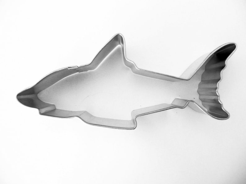 baking accs  cake decorating shark cookie cutter 45