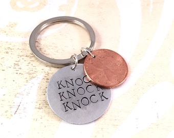 Knock keychain, Penny Keychain, Big Bang Theory Comedy, Knock Knock Knock PENNY, Big Bang Theory Gift, Penny Keychain, Stamped Penny, fun