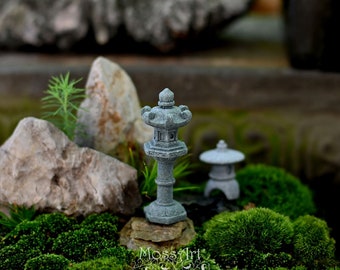 Stone lanterns: Zen Ornaments for Fairy Garden, Miniature, Micro Landscape, terrarium, aquarium