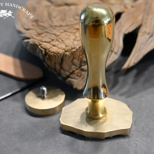 Sello de latón personalizado para prensa de martillo de cuero curtido vegetal y compra por separado de varilla de martillo de latón pulida