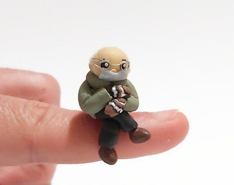 Senator Bernie Sanders meme miniature dollhouse scale 1:12 / Dollhouse miniature figurine Bernie Sanders / Collectible miniature figurine