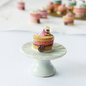 Gourmet single-portion cakes scale 1:12 / Dollhouse miniature cakes / Rainbow cake miniature scale 1 12 / Miniature pastry shop