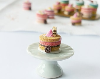 1:12 Torta Arcobaleno In Miniatura Casa Delle Bambole / Cibo Finto Casa Delle Bambole / Pasticceria In Miniatura / Torta Bambole Ciambelle - Italia