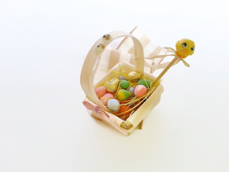 1:12 Dollhouse miniature Easter eggs basket / Easter miniature scale one inch / Dollhouse Miniature Easter decoration / Dollhouse Easter image 5