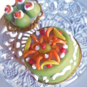Miniature italian food Cassata siciliana scale 1:12 / Cake scale one inch / Dollhouse traditional italian food pastry / Roombox pastry shop