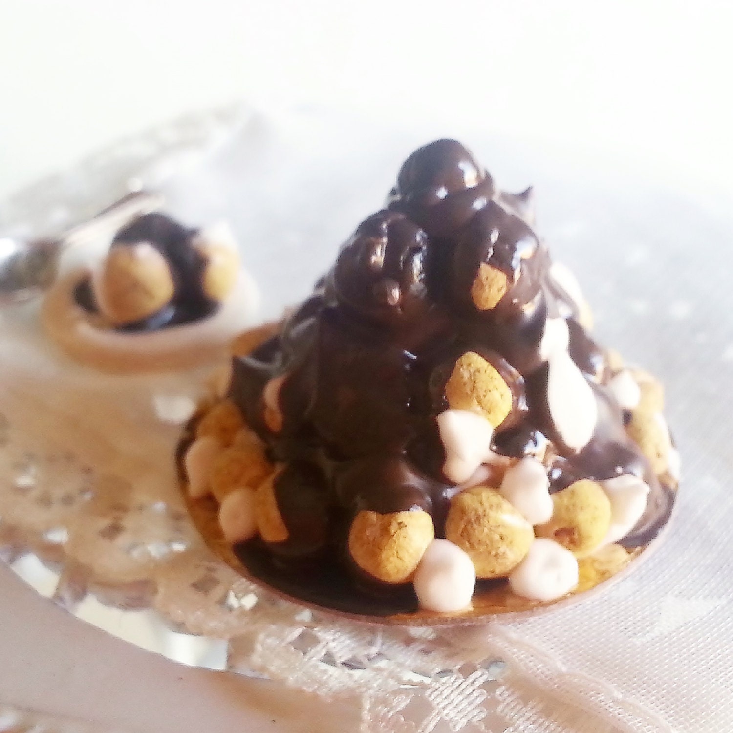 Miniature food profiteroles french cake scale 1:12 / Miniature pastry scale one inch / Miniature bakery / Dollhouse italian food miniatures