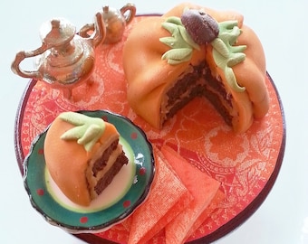 Halloween miniature pumpkin cake / Halloween pumpkin treat scale 1:12 / Dollhouse food scale one inch food / Dollhouse miniature fake food