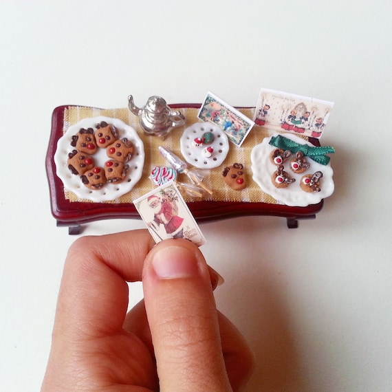 1:12 Scale Dollhouse Miniature Christmas Cookies and Candies on Plate