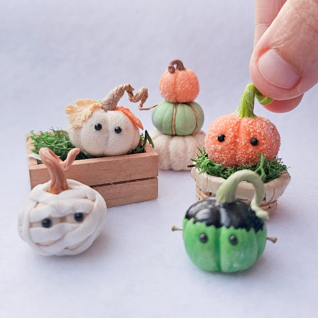 Dollhouse Miniature Halloween Pumpkins 1:12, Scale One-inch Kawaii ...