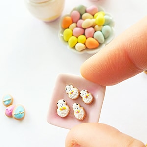 Galletas de cordero Casa de muñecas en miniatura / Comida en miniatura Pascua / Casa de muñecas de galletas a escala 1:12 / Dulces en miniatura