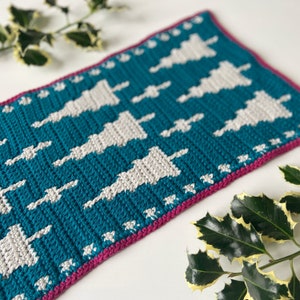 Starry Spruce Table Runner crochet pattern image 4