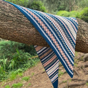 Tapestry Crochet Shawl Pattern PDF – Large Triangular Colourwork Wrap | Intermediate Crochet | Instant Download
