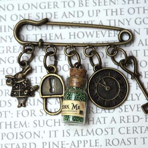 Alice in Wonderland Giant Pin Brooch - Antiqued Bronze, Drink Me, Charms, Kilt Pin, Lewis Carroll, Mad Hatter, Steam Punk, Alice, Jewelry