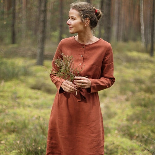 Linen Dress. Below-the-knee Length 