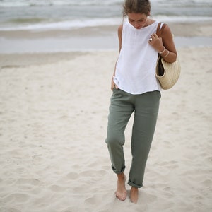 Classic minimal linen pants. Women's trousers with an elastic waist. Tapered Linen Pants with pockets. Linen pantaloons. Mid rise waist.