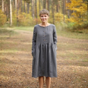 Maternity Dress / Pregnancy Dress / Long sleeve linen dress / Bellow the knee length / Loose fit autumn dress / Dress with buttons.