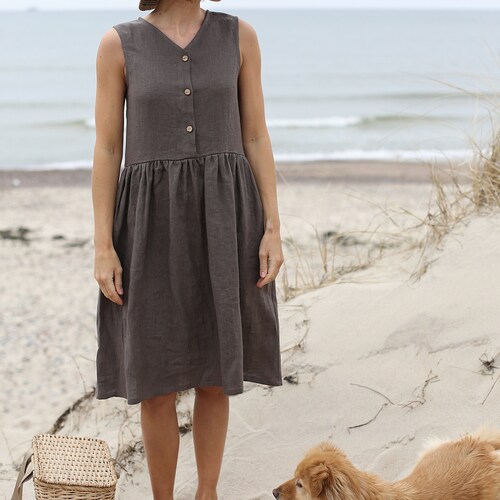 green emerald velvet dress The Gather Smocked Maternity Dress – Ingrid & Isabel main image 0