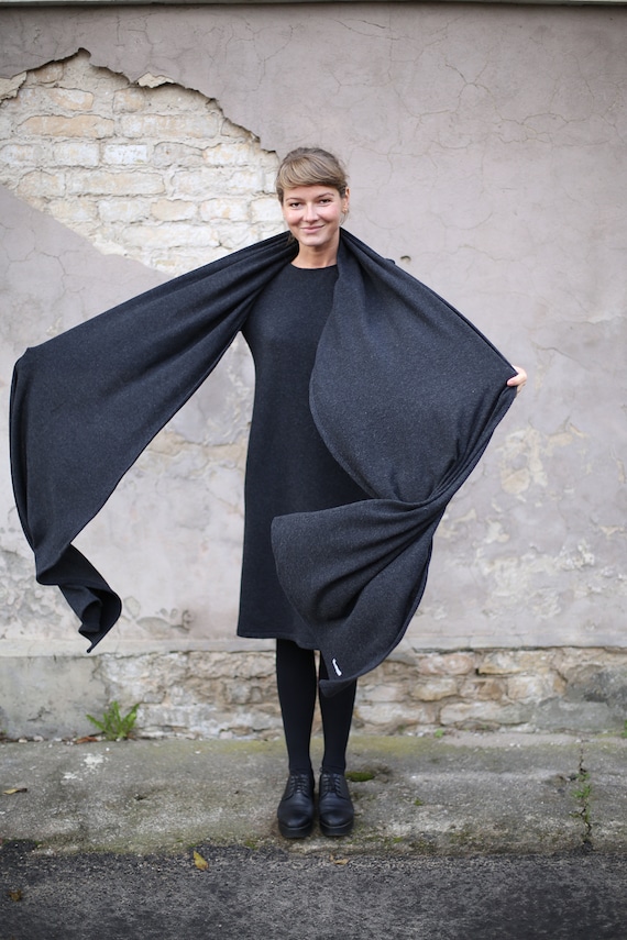 womens black wool scarf
