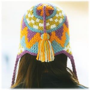 Bunt gehäkelte Ohren Klappen Mütze mit einem lustigen Quaste Erstellen Sie eine Inka Stil Hut Intarsia Design Häkelanleitung Sofortiger digitaler Download