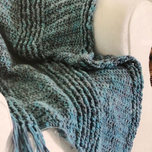 An Easy Lovely Oversized Chunky Crochet Tweedy Throw An Easy DIY Project For Beginners, Make Homemade Gifts For Friends Digital Download