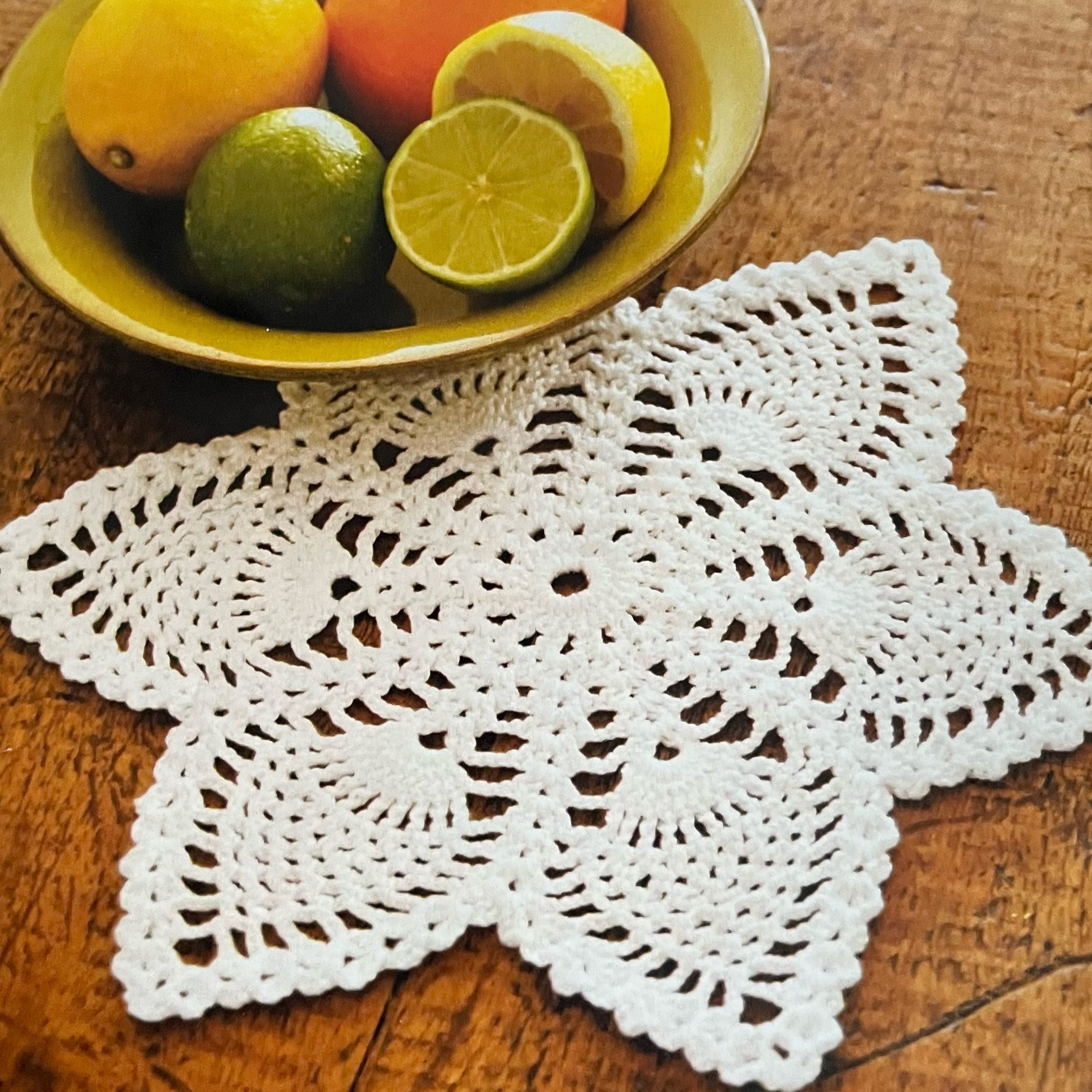 Classic Crochet Pineapple Doily Pattern Create Easy Beautiful Table ...