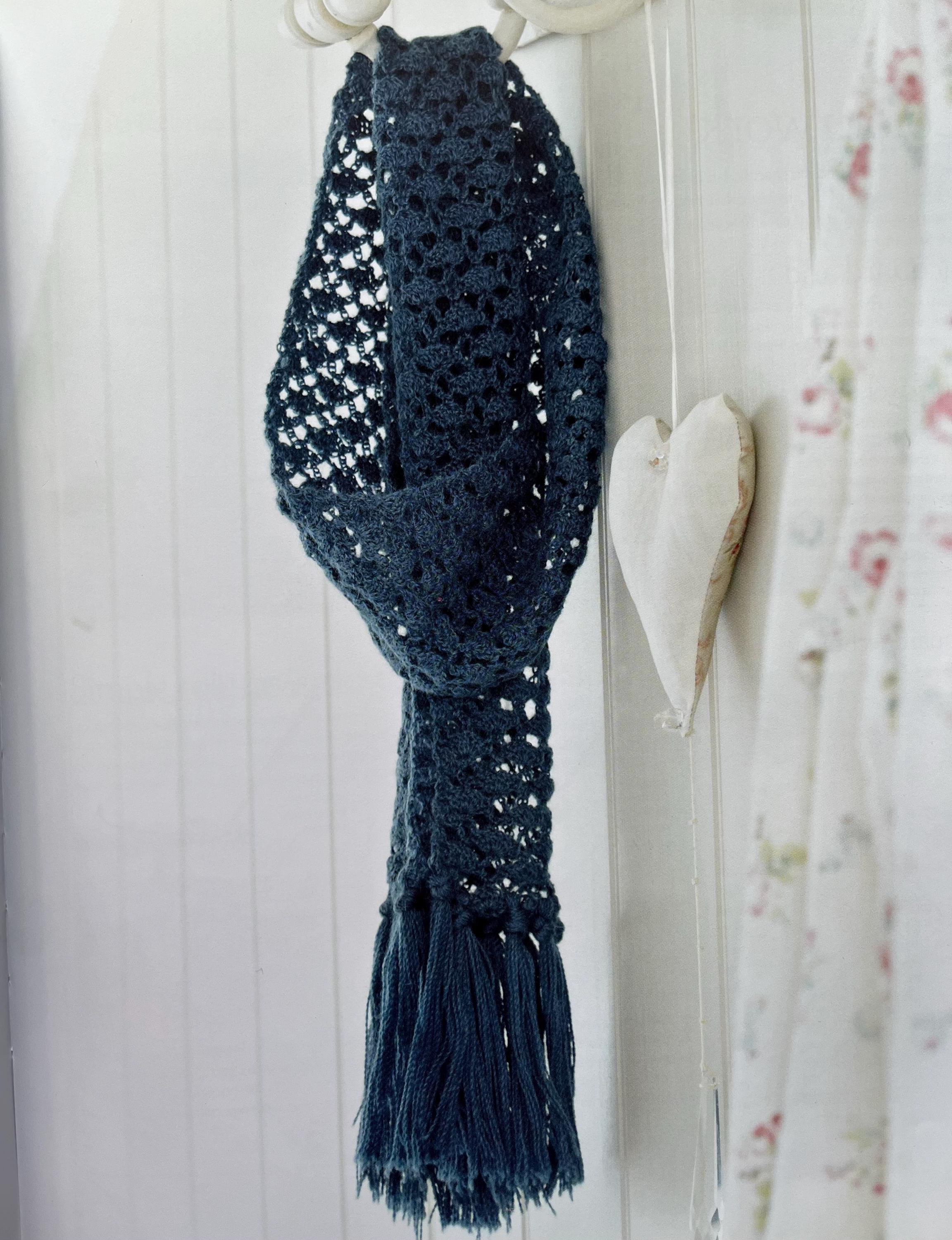 Crochet Shell Mesh Scarf Pattern Create Simple Stunning Lacy Summer Scarves as Gifts Easy Crocheting Tutorial Instant Digital Download