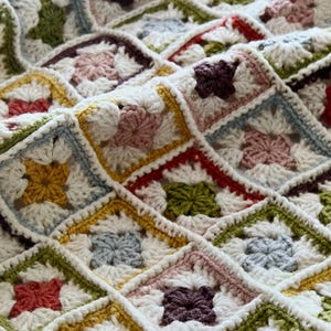 Crochet Granny Square Pattern Traditional Throw Pattern Crochet A Classic Colourful Design Easy Crocheting Tutorial Instant Digital Download