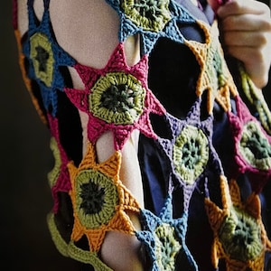 Beautiful Crochet Scarf Pattern Create a Colourful Flower Shawl Stunning Autumn Stylish Wrap Crocheting Tutorial Instant Digital Download