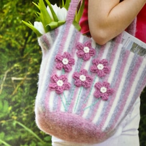 Stunning Striped Crochet Felted Bag with Little Flower Motifs Pattern Instant Download