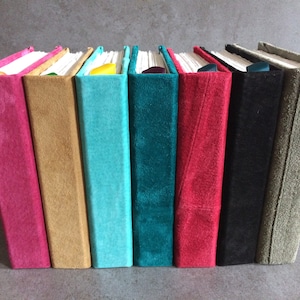 Handgefertigte Journal Bücher. Notizbuch, Traumbuch, Baby Journal. Kleine Größe. recyceltes Wildleder. Maßgeschneiderter Bestellservice.