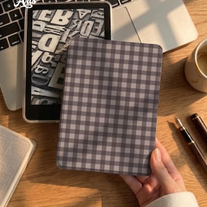 Brown plaid Kindle Paperwhite Case, Kobo Case, Paperwhite 12th 7" case, Kindle clear back, Paperwhite 11th gen, Kindle Colorsoft 2024 Cover