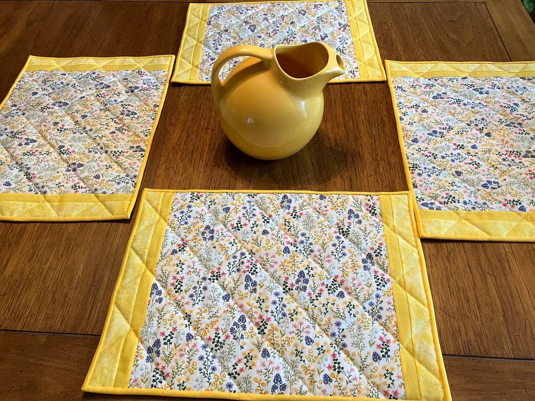 Placemats Set of 4 Quilted Table Mats With Wildflowers Etsy
