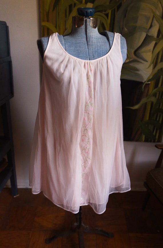 Small Beautiful Pink Nylon Nightgown from Sears 32-33 | Etsy