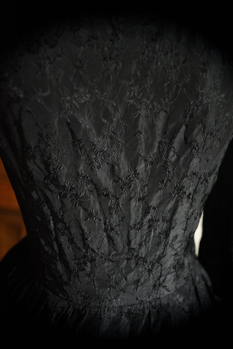 Vintage Fabric Handmade Party Dress 1950/'s Full Skirt- Black Size 34