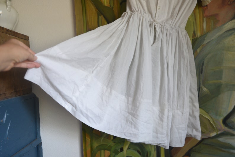 Kids Girl/'s Sweet Beautiful White Dress with full skirt and lace detail with FREE SHIPPING