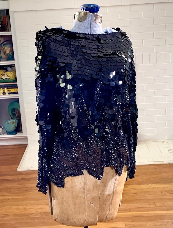 Large - Great Vintage - Large Sequin Top - silk a… - image 3