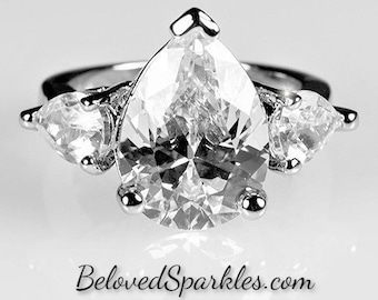 Delilah 13mm 6ct Pear Cut Three Stone 7.5ct CZ Engagement Anniversary Ring-Large Tear Drop Cubic Zirconia Bridal Wedding Anniversary Ring