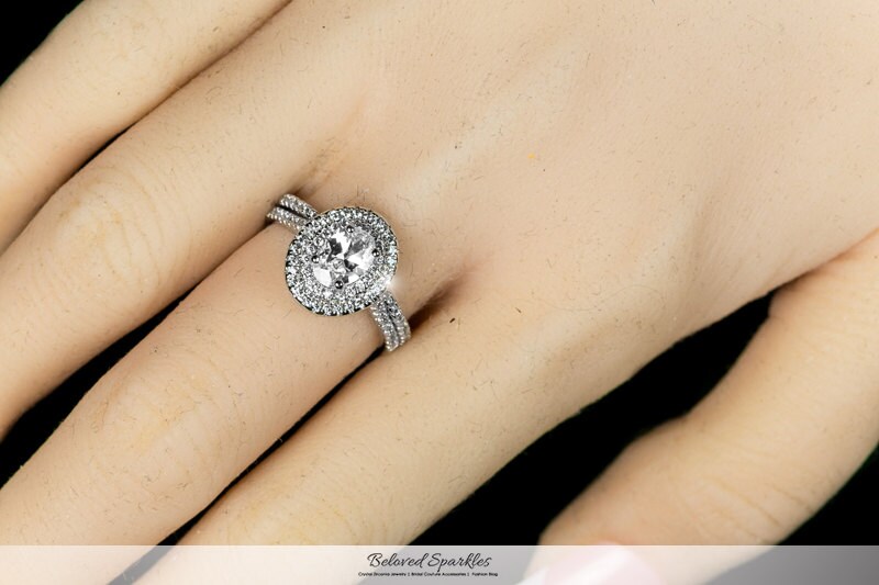 ヘレンシア リザーピアス シルバー Zehira Oval Solitaire Double Halo 3.5(ct) Cubic Zirconia