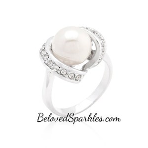 Deja Ribbon Wrap 2ct Cubic Zirconia Pearl Cocktail Ring-Vintage Classic Pearl Solitaire CZ Ring-White Pearl Birdal Engagement Fashion Ring