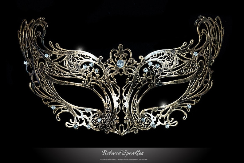 mardi gras mask cut out