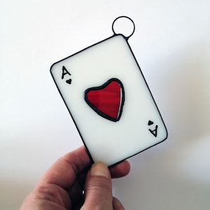 Ace of Hearts Witraż Łapacz Słońca Okno Wiszące lub Dekoracja Ścienna. Ozdoba Karty Do Gry. Prezent Miłośnika Pokera