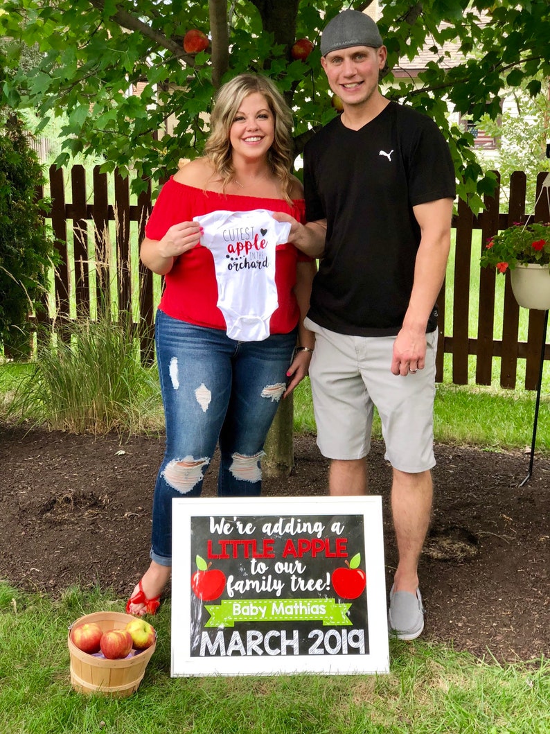 Fall Apple Pregnancy Announcement Sign / Adding a Little Apple