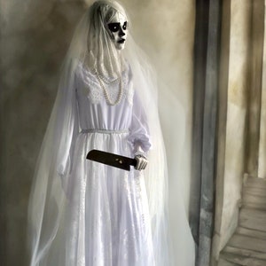 Ghost Bride Constance Hatchaway, Haunted Mansion inspired Bride Costume, Halloween, Cosplay, Villain, Free beaded necklace, Made to order